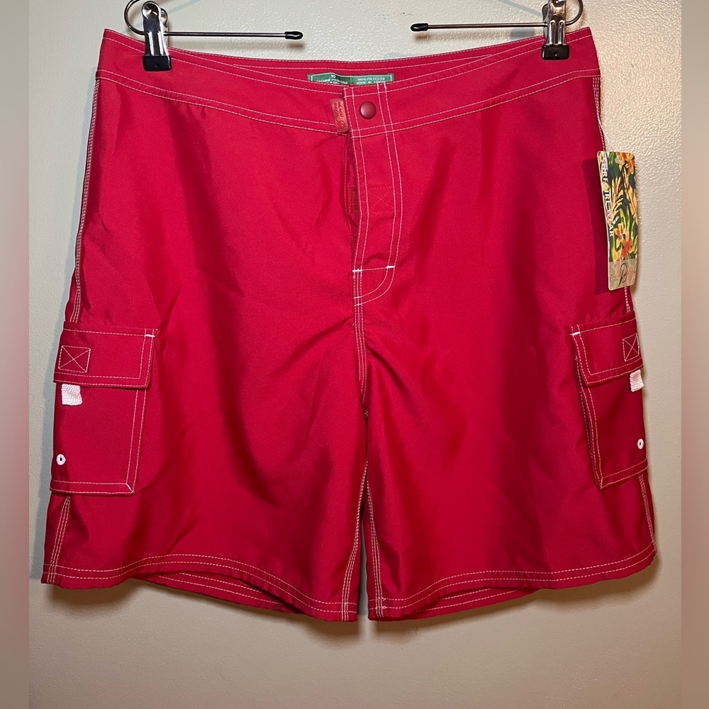 Beach Rays Red Cargo Shorts Surfing Size 10 NWT